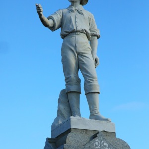 Pioneer Statue