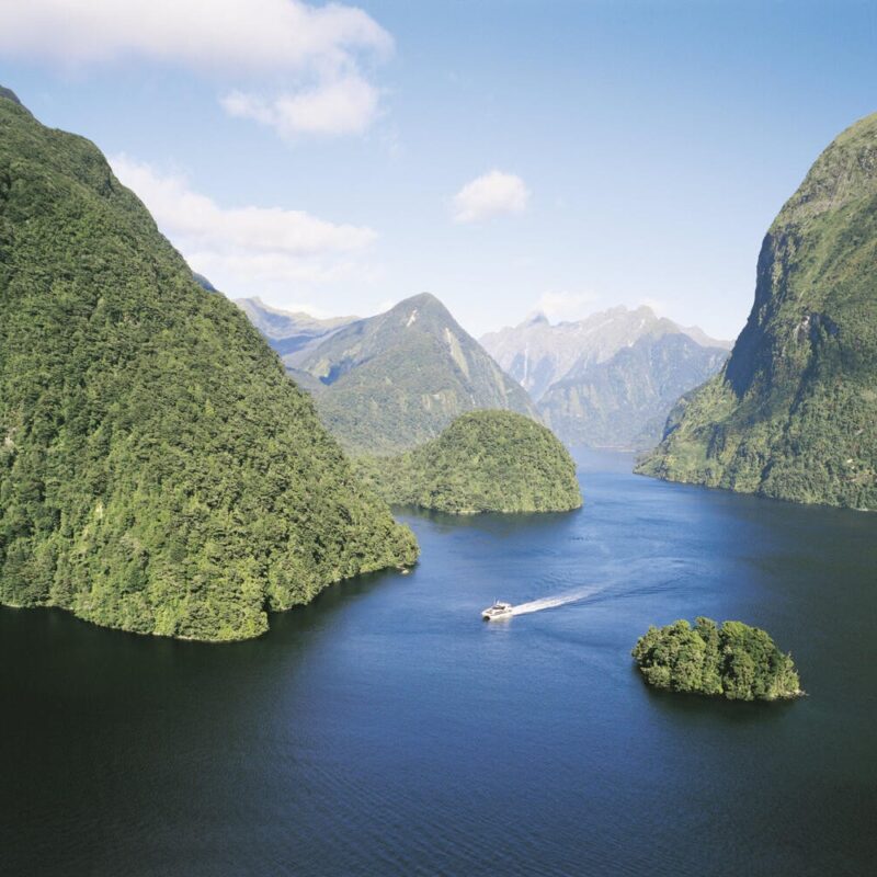 RealNZ – Patea (Doubtful Sound) Cruises