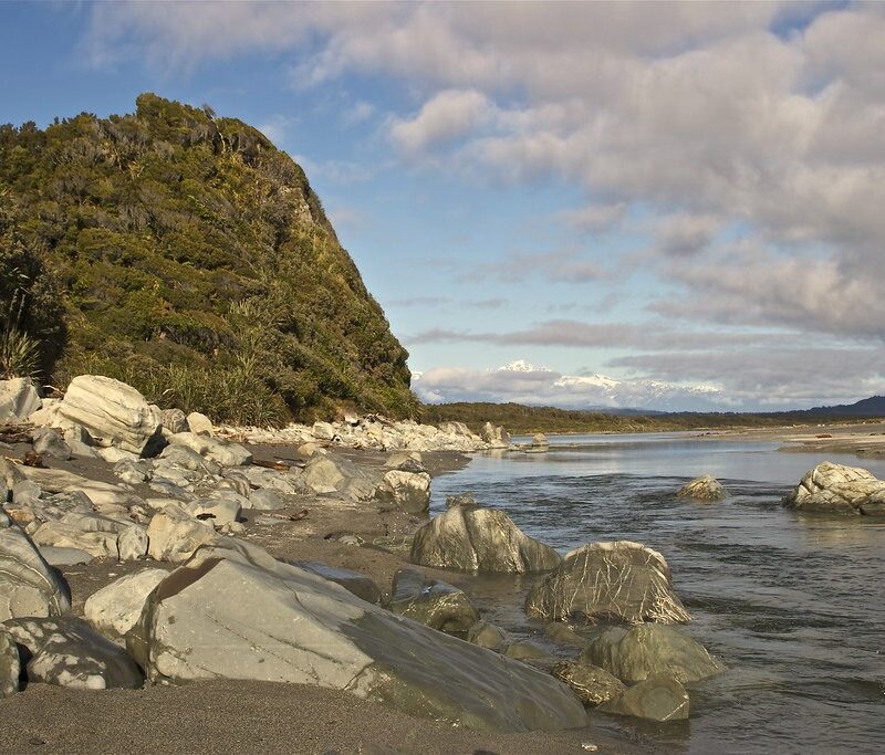 Hari Hari Coastal Walkway