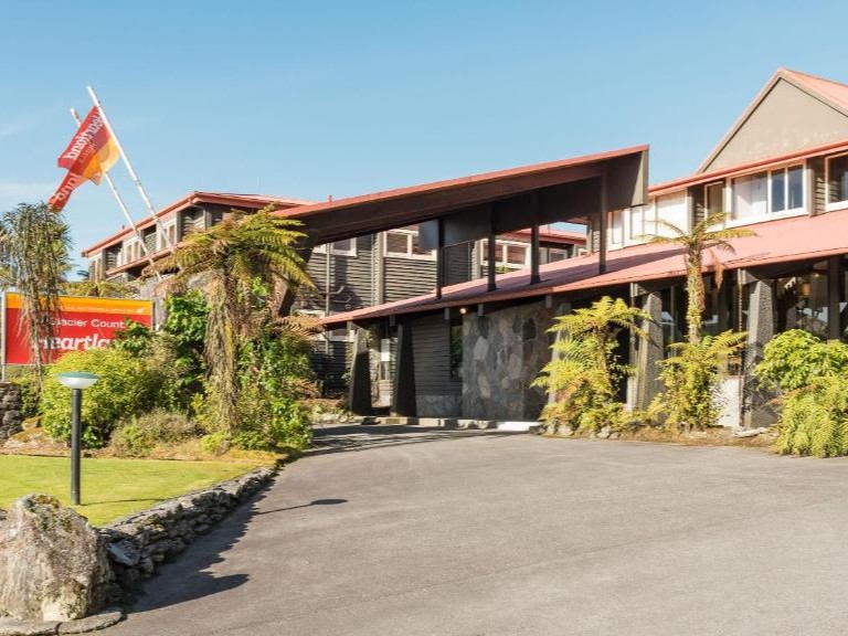 Heartland Hotel Glacier Country